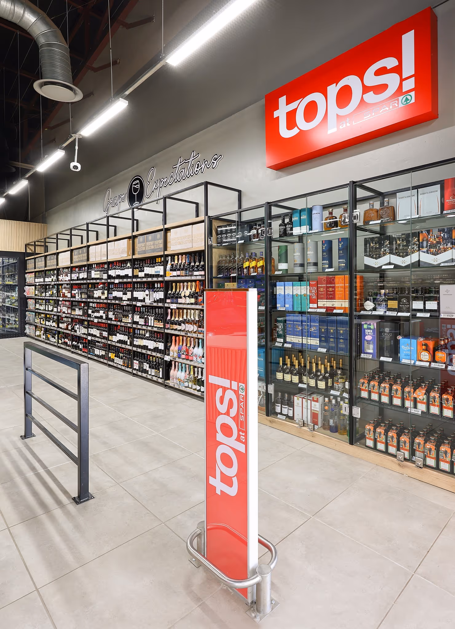 The Reeds Tops Black Rock Construction