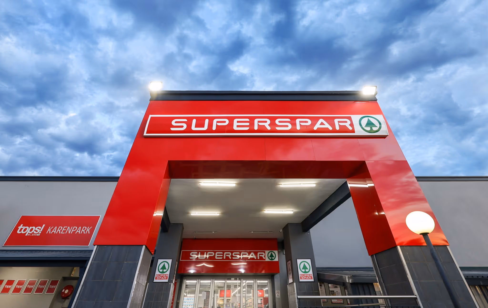 The Reeds Spar Black Rock Construction