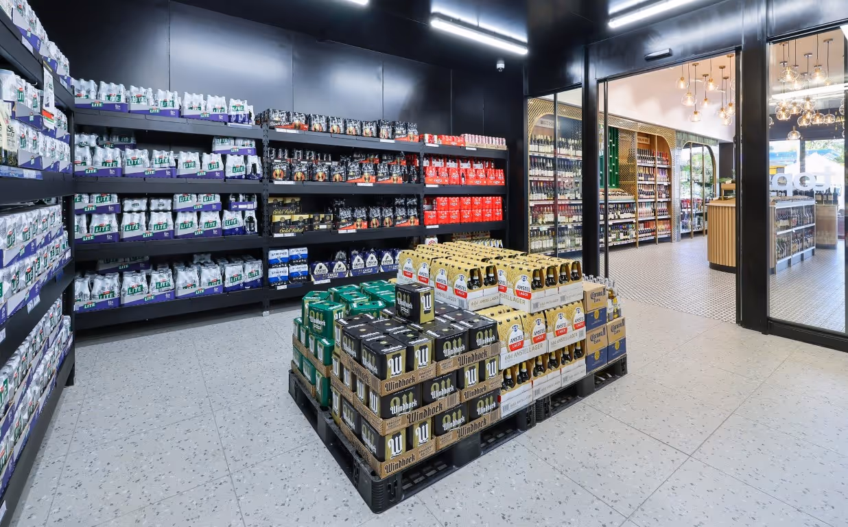 Dericks Tops Black Rock Construction